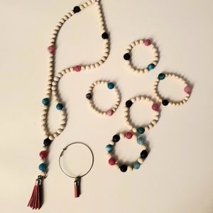 Beaded Necklace and Bracelet Set